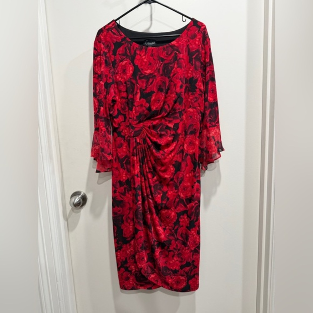 Connected Apparel Red and Black Floral Dress. Excellent condition.